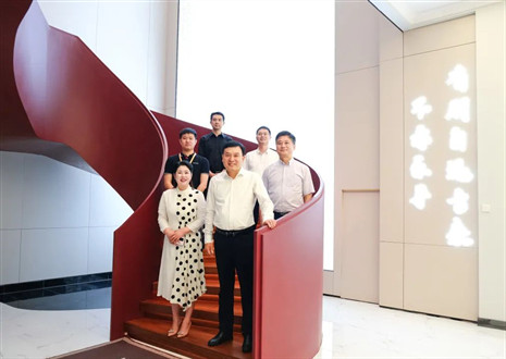 热烈欢迎省委统战部张部长一行莅临和记官网股份有限公司指导工作！